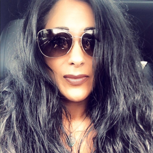 Meet your Posher, Kim - Picture 1 of 1